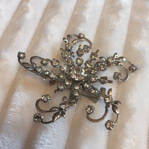 Vintage Rhinestone Floral Brooch